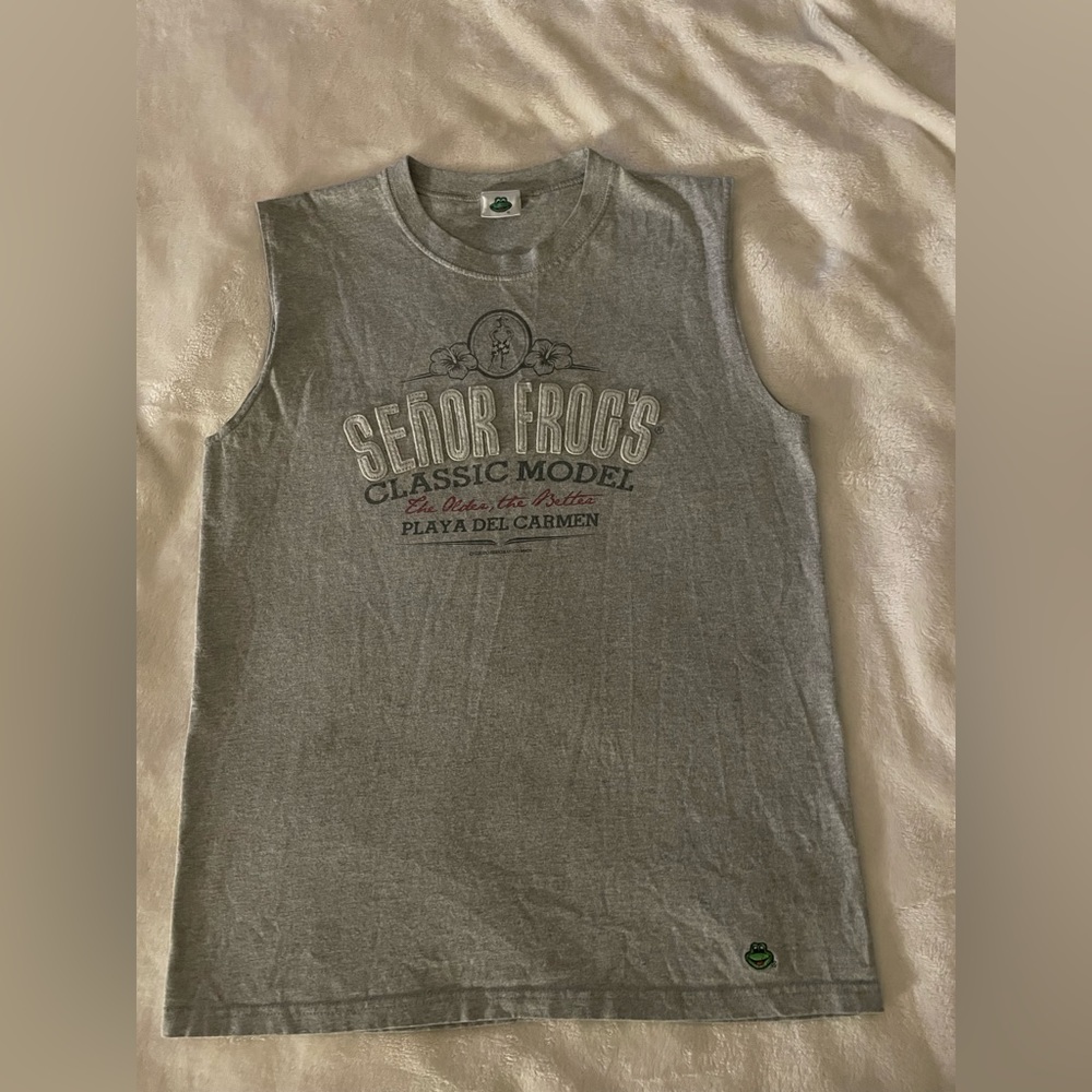 Senor Frogs Tank top